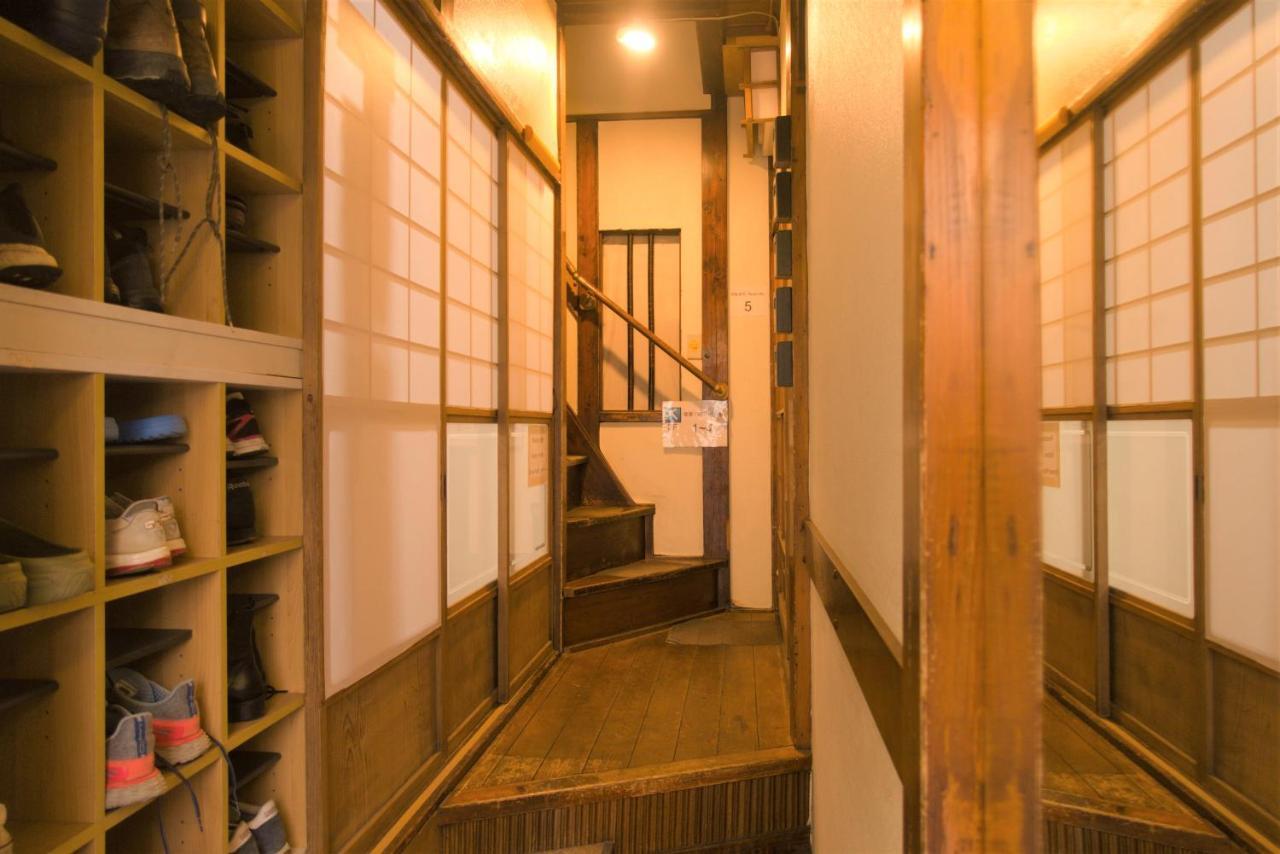 Nomad Hostel Classic Präfektur Tokio Exterior foto